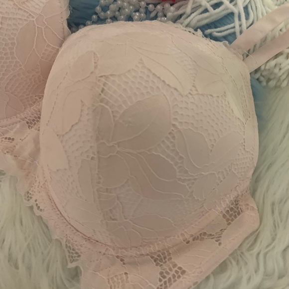 NWOT Blush Pink Lace Overlay Underwire Support Bra Adrienne Vittadini 40DD - Picture 2 of 6